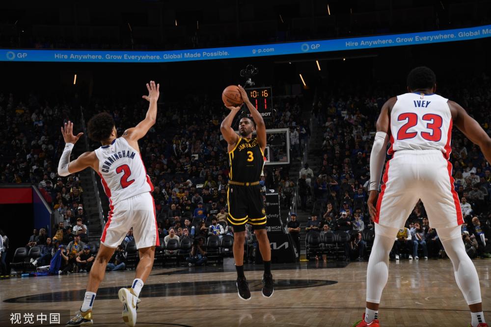 凭借稳定的 凭借稳定的